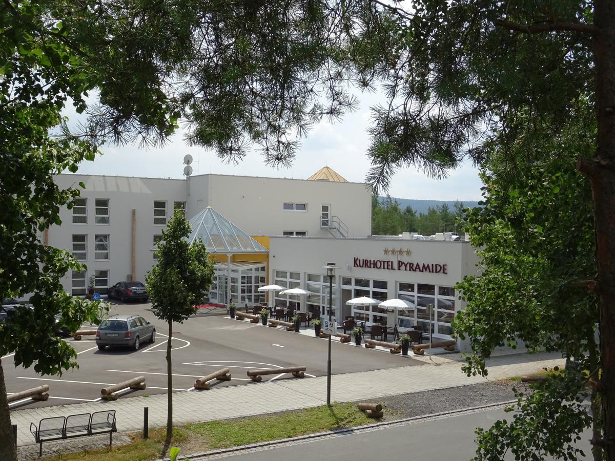Kurhotel Pyramide Sibyllenbad Neualbenreuth Esterno foto